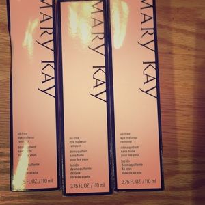 Makeup remover